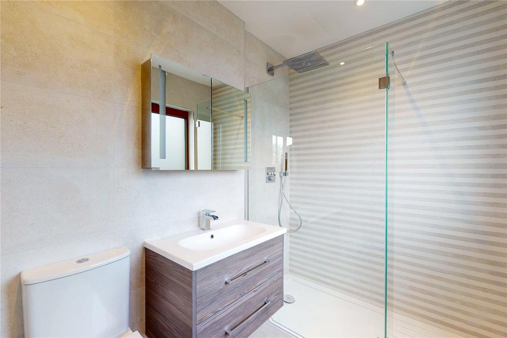 En Suite Shower