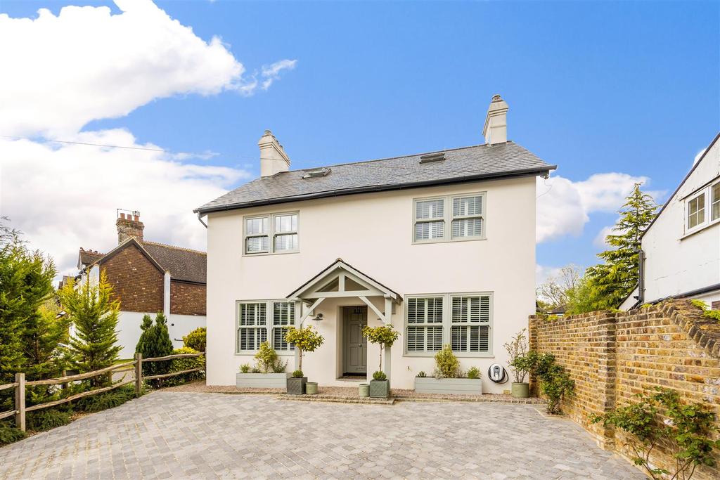 Chapel Road, Tadworth 4 bed detached house £950,000