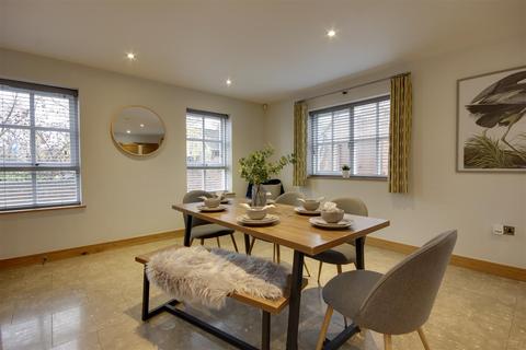 2, West End Cottages Barnards Drive, South Cave, Brough, HU15 2HL