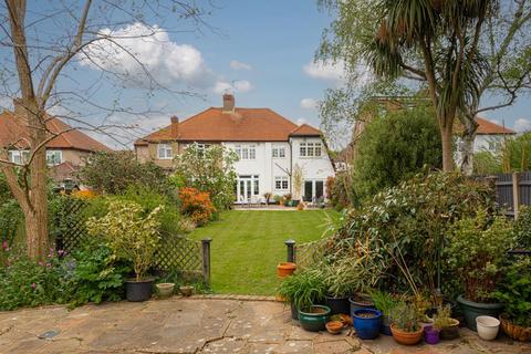 20 Rosedale Road, Epsom, KT17 2JQ