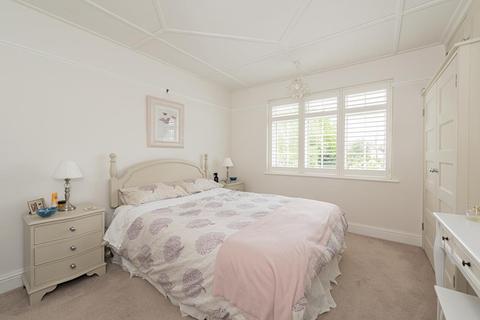 20 Rosedale Road, Epsom, KT17 2JQ