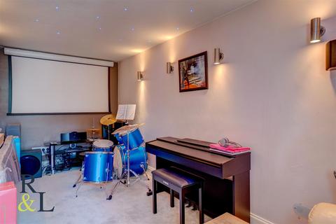 20 Showell Lane, Wolverhampton, WV4 4UA