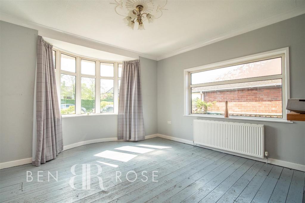 Lancaster Lane, Leyland 2 bed detached bungalow £230,000