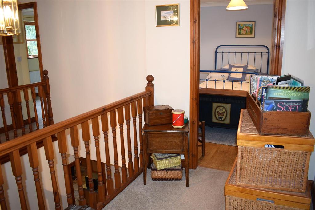 Galleried landing
