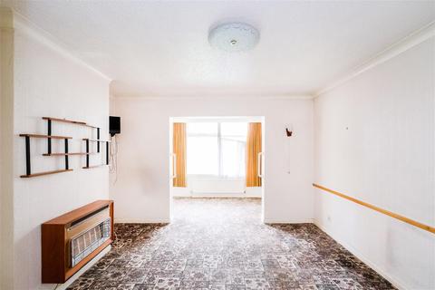 10 Cascade Road, Buckhurst Hill, IG9 6DX