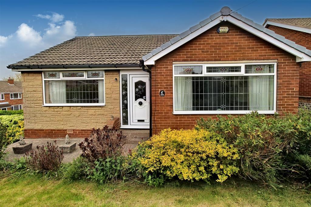 Westgate, Monk Bretton, Barnsley S71 2DS 2 bed detached bungalow £190,000