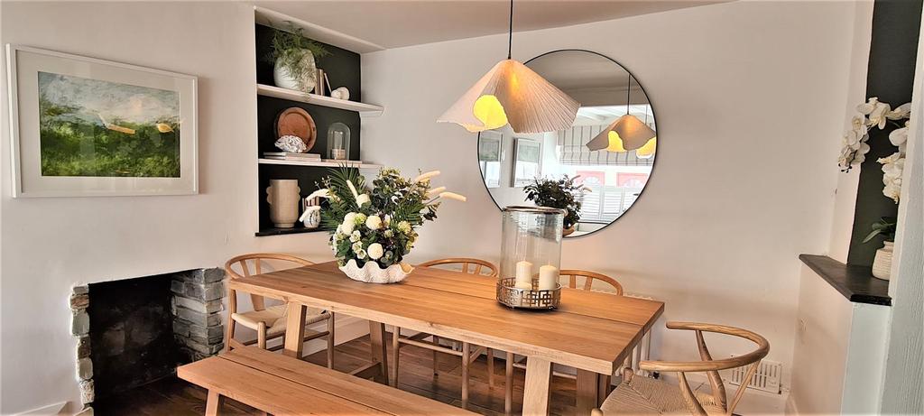 Dining area.jpg