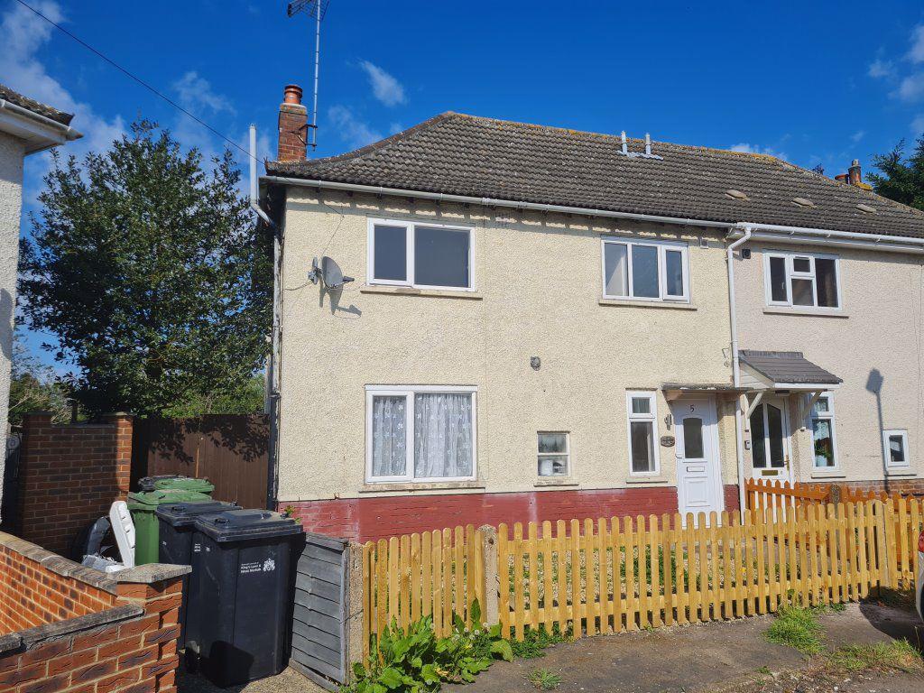 KINGS LYNN 3 bed semidetached house £825 pcm (£190 pw)