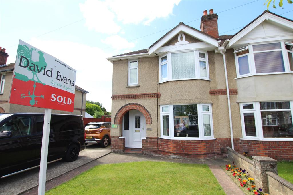 Kipling Road, Eastleigh 3 bed semidetached house £400,000
