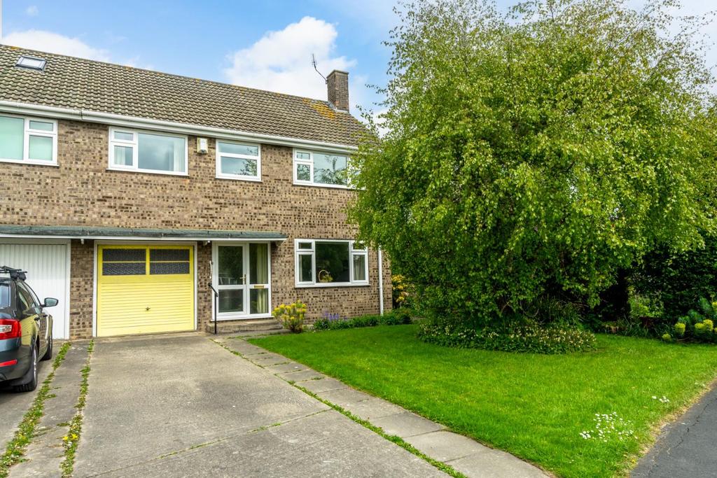 Broome Close, Huntington, York 4 bed semidetached house £350,000