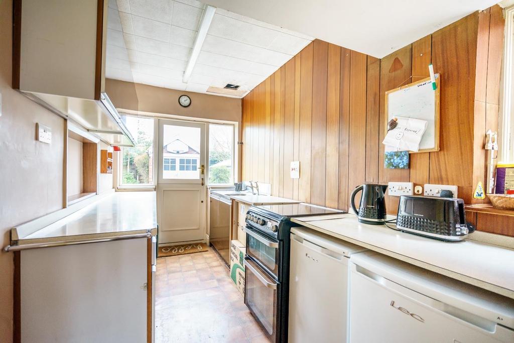 Broadway, Fulford, York 3 bed semidetached house £350,000
