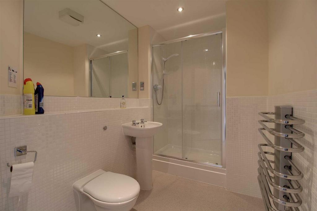 Ensuite