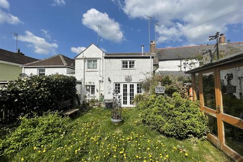Saffron Cottage Fore Street, Grampound, Truro, TR2 4SB