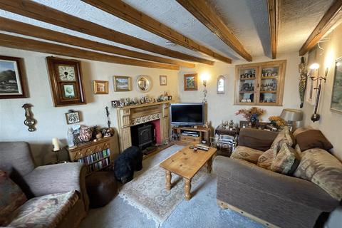 Saffron Cottage Fore Street, Grampound, Truro, TR2 4SB