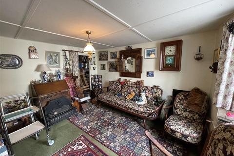 Saffron Cottage Fore Street, Grampound, Truro, TR2 4SB