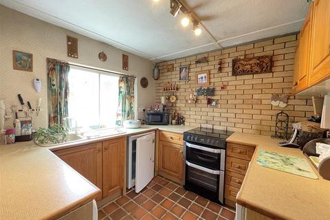 Saffron Cottage Fore Street, Grampound, Truro, TR2 4SB