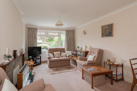 19 Wimborne Close, Epsom, KT17 4DP