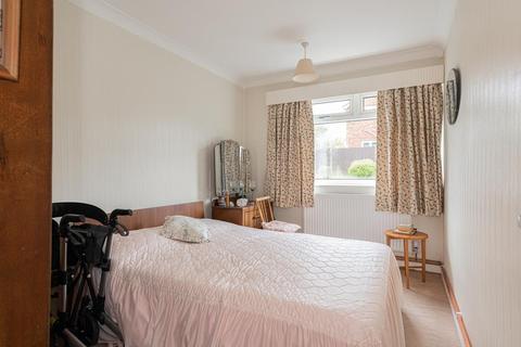 19 Wimborne Close, Epsom, KT17 4DP