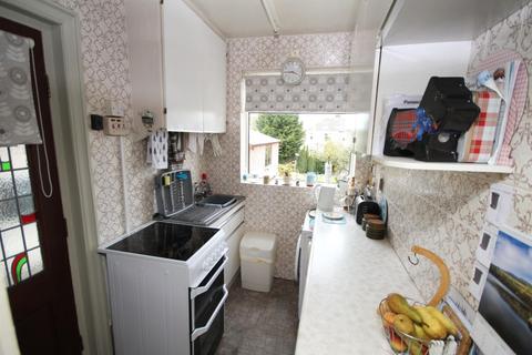 52 Leafield Avenue, Bradford, BD2 3SF