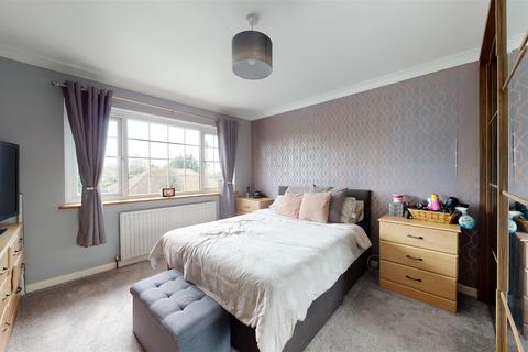 1b Augustine Road, Minster, Ramsgate, CT12 4DG
