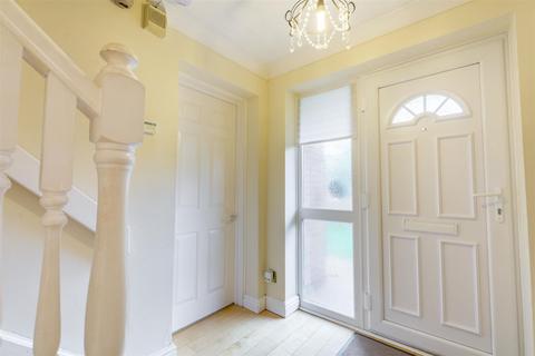 15 Avonbridge Close, Arnold, Nottingham, NG5 8DE