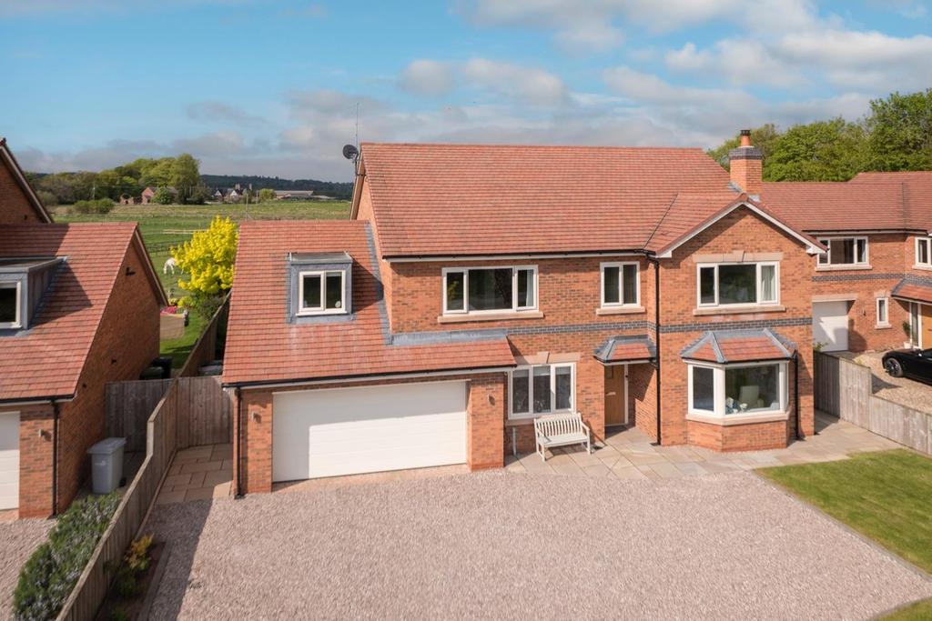 Tilstone Meadows, Tilstone Fearnall 5 bed detached house £950,000