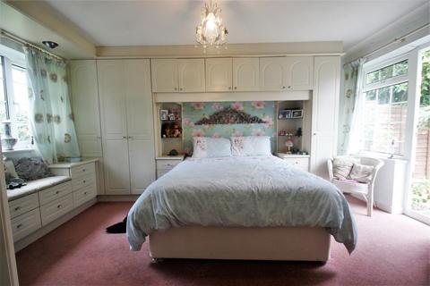 3 bedroom detached bungalow for sale, Ryelands, Shrewsbury