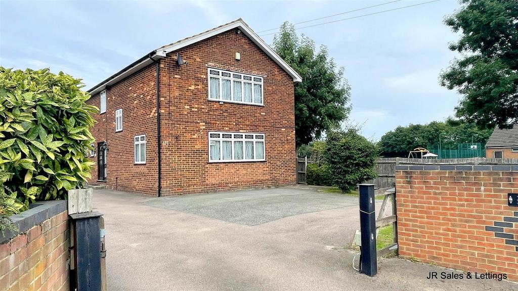 Hammondstreet Road, West Cheshunt 4 bed house for sale £650,000