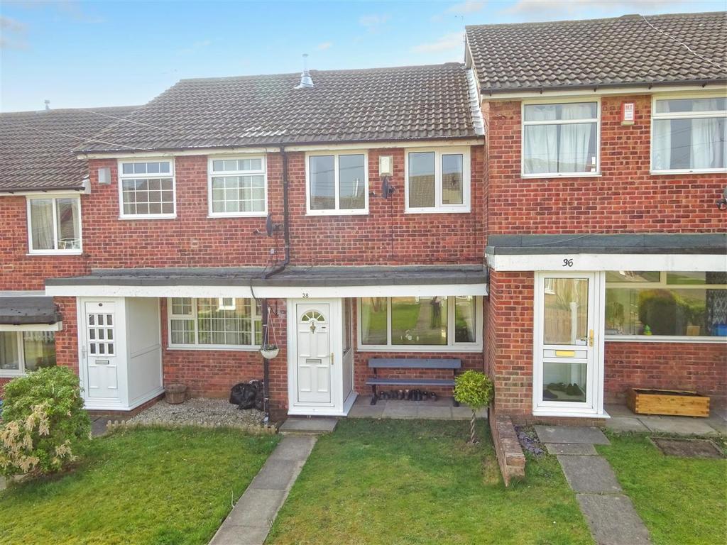 Woodlea Grove, Yeadon, Leeds 2 bed townhouse for sale £210,000