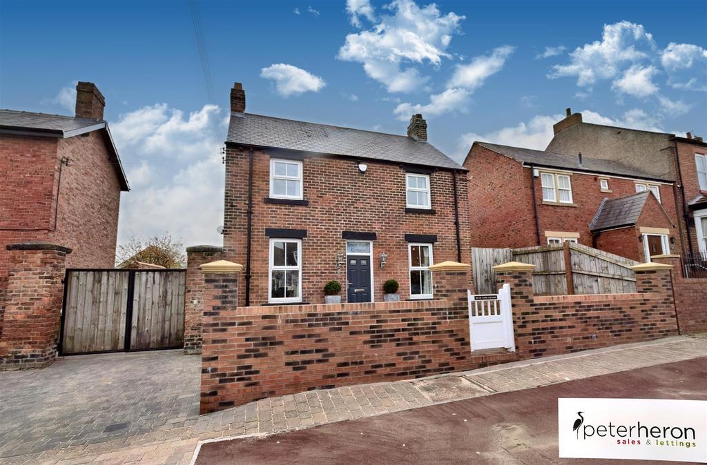 The Village, Ryhope, Sunderland 3 bed detached house £399,950