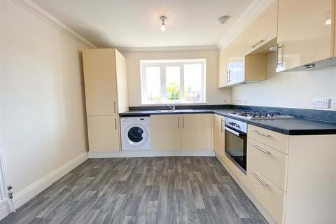 2 bedroom apartment to rent, Riverside Place, Wickford