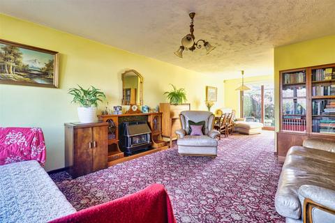 34 Carrbottom Road, Greengates, Bradford, BD10 0BB