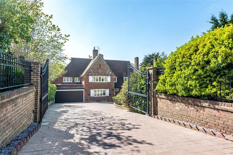 5 bedroom detached house for sale, Cockfosters Road, Hadley Wood, EN4