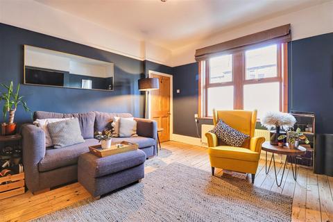 40 Ashtofts Mount, Guiseley, Leeds, LS20 9DB