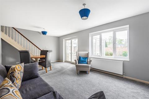 9 Aintree Road, Calmore, Southampton, SO40 2TL