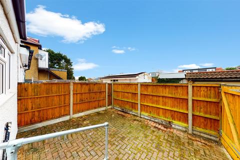 88b Rugby Avenue, Wembley, HA0 3DJ