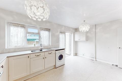 88b Rugby Avenue, Wembley, HA0 3DJ