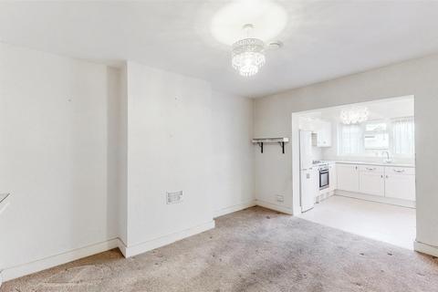 88b Rugby Avenue, Wembley, HA0 3DJ
