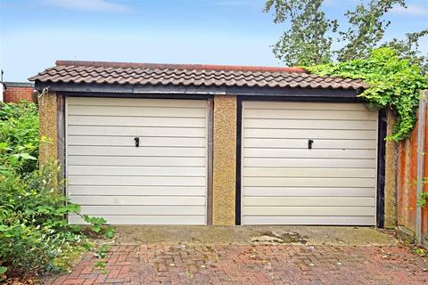 88b Rugby Avenue, Wembley, HA0 3DJ