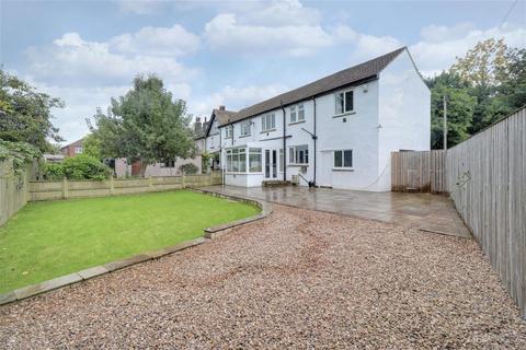 40 Ings Lane, Guiseley, Leeds, LS20 8DA