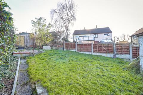 6 Eliot Grove, Guiseley, Leeds, LS20 9BH