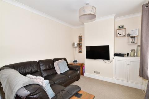64 Connaught Road, Chatham, ME4 5DH