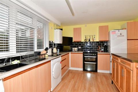 191 Kohima Place, Burgoyne Heights, Dover, CT15 5LJ