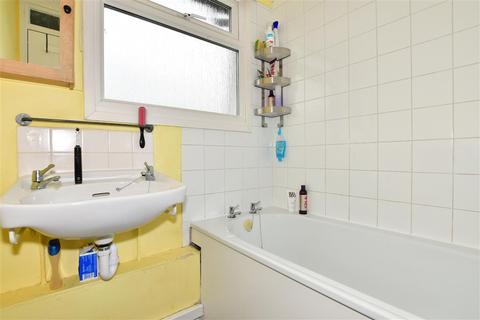 191 Kohima Place, Burgoyne Heights, Dover, CT15 5LJ