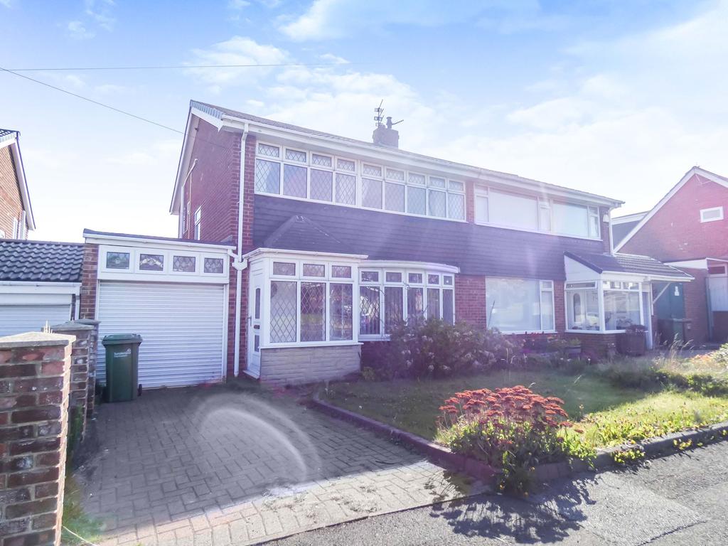 Sevenoaks Drive, Hastings Hill... 3 bed semidetached house £850 pcm