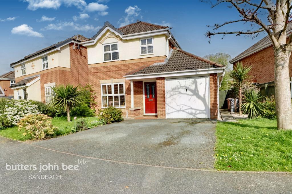 Fields, Sandbach 3 bed detached house £280,000