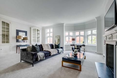 2 bedroom apartment to rent, Cadogan Gardens, Chelsea SW3