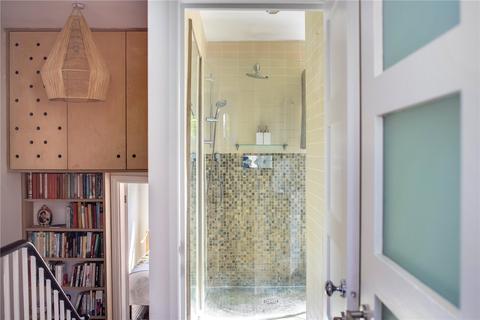72a Elderfield Road, London, E5 0LF