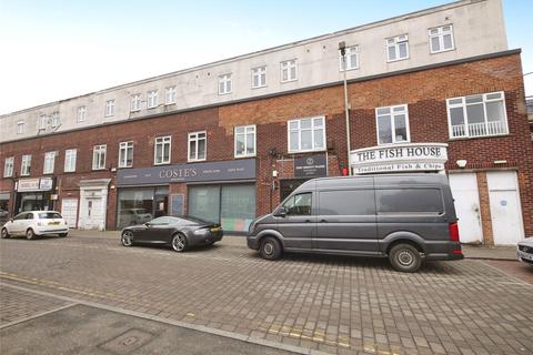 Apartment for sale, Arcade Chambers, St. Thomas Road, Brentwood, Essex, CM14