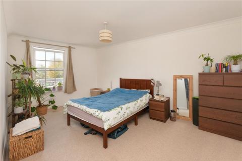 2 bedroom apartment for sale, Horseshoe Mews, Canterbury, Kent, CT1